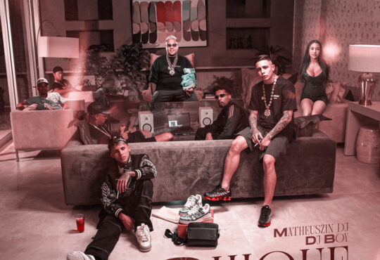 MC Vine7 - Chique de LV (feat. MC Hariel, DJ BOY, Matheuszin DJ, MC Ryan SP)