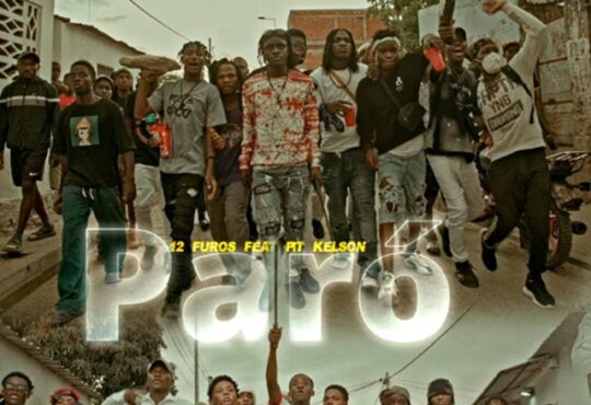 12 Furos - Paró Paró (feat. Pitt Kelson)