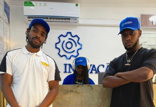Emana Cheezy & Luessy LFS - Labuta Inovação