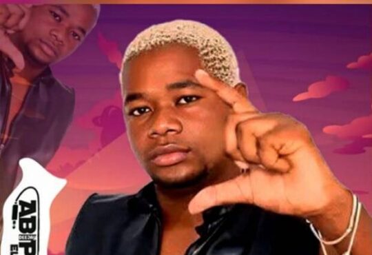 Tshunami - Ela é Que é Bandida (Eu Já Me Traíram)